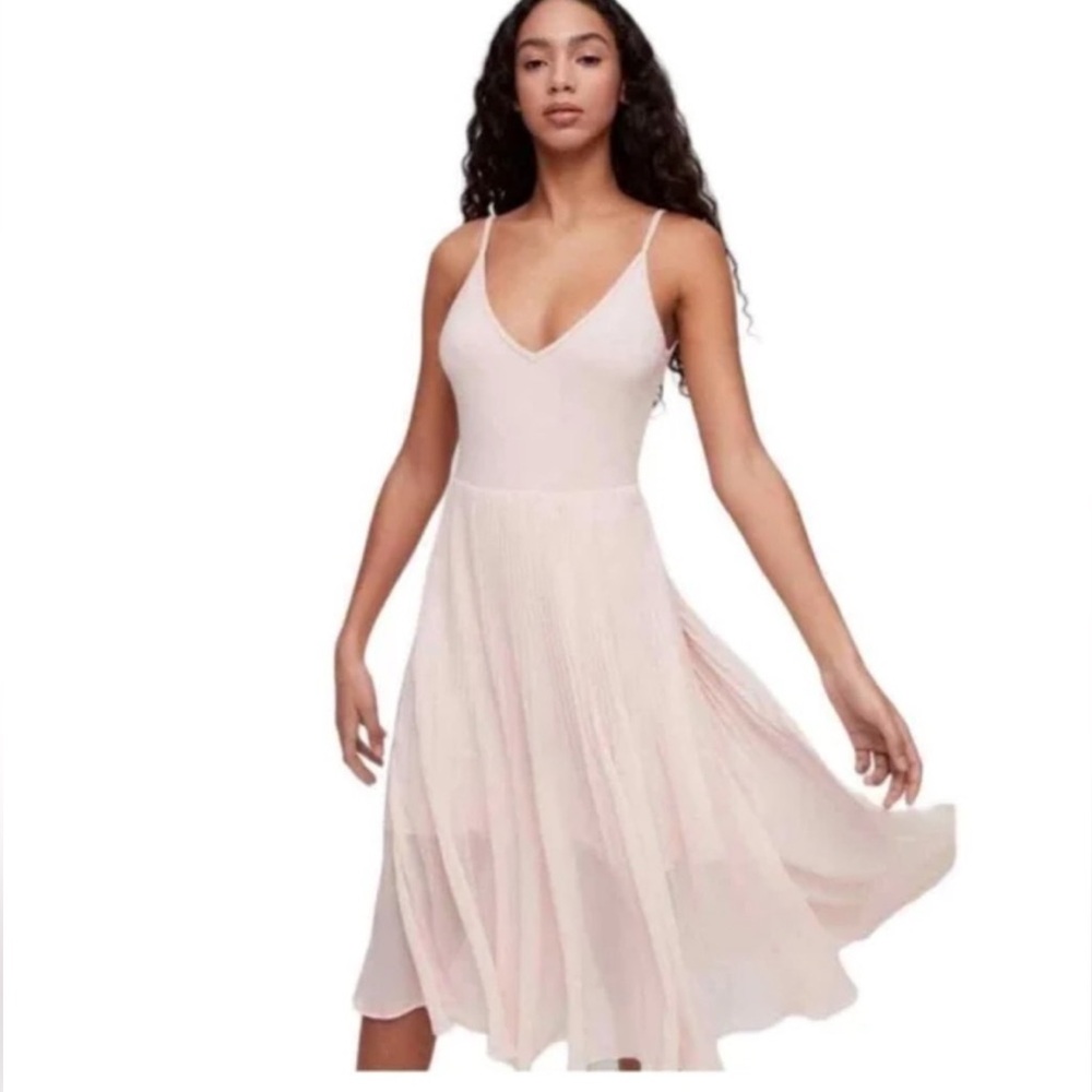 Aritzia Daphnee dress